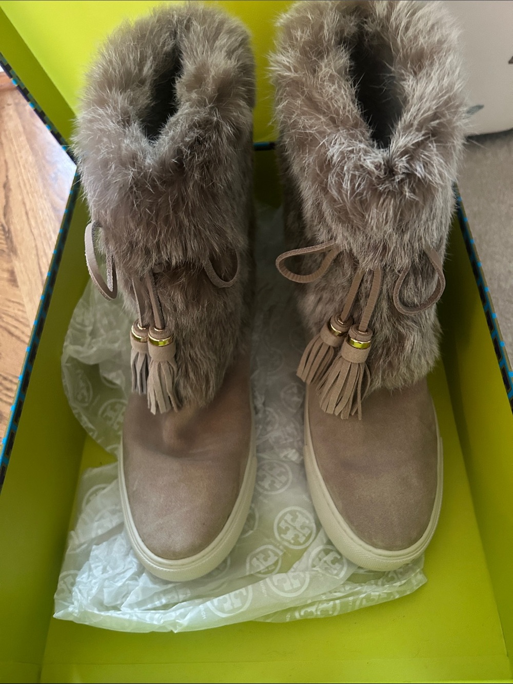 Tory Burch Taupe Faux Fur Tassel Winter Boots - Picture 4 of 4